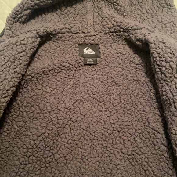 Gently used boys Quiksilver sweater - Picture 4 of 5